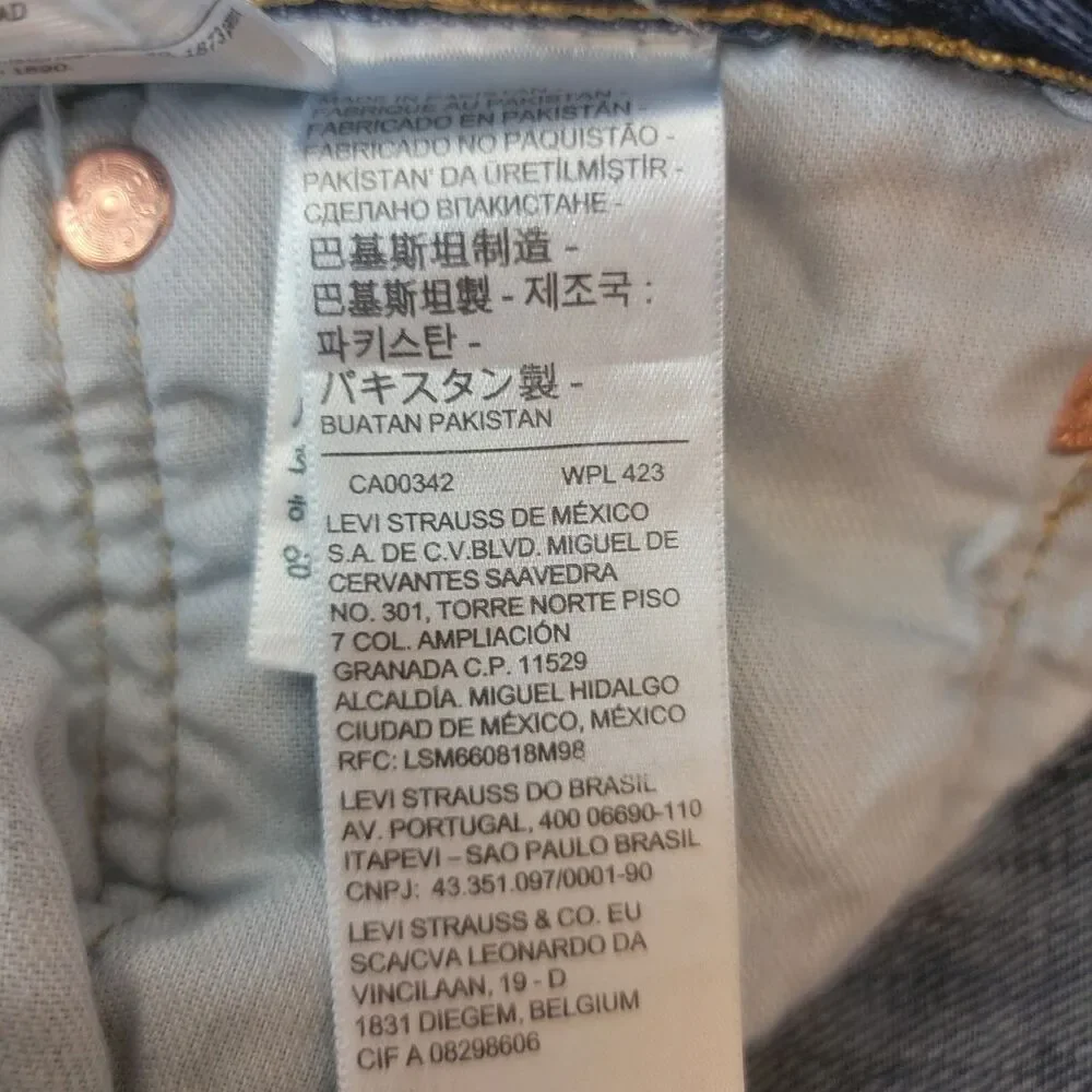 Levi's 501 XX Mens Size 38x30 Med Wash Button Fly Straight Leg Jeans